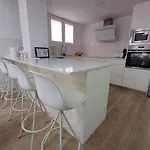 Carbo Y Garaje , Apartman *