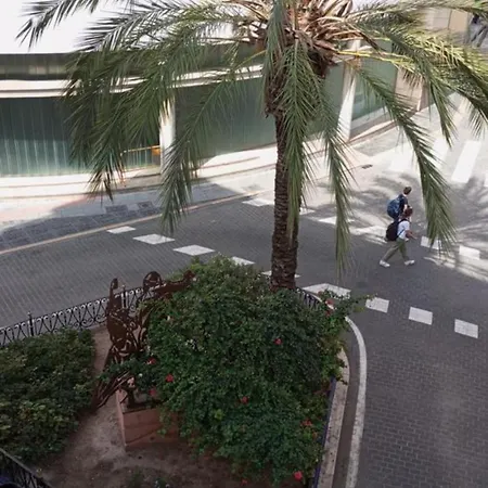 Carbo Y Garaje , Lägenhet *